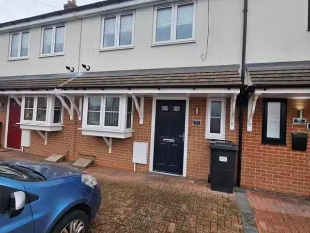 House for rent in London Borough of Ealing, Park Royal