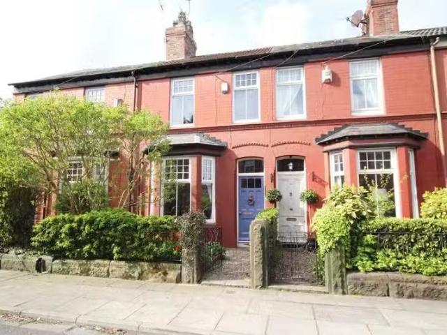 House for rent in Calderstones