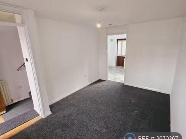 House for rent in Hall End, West Bromwich