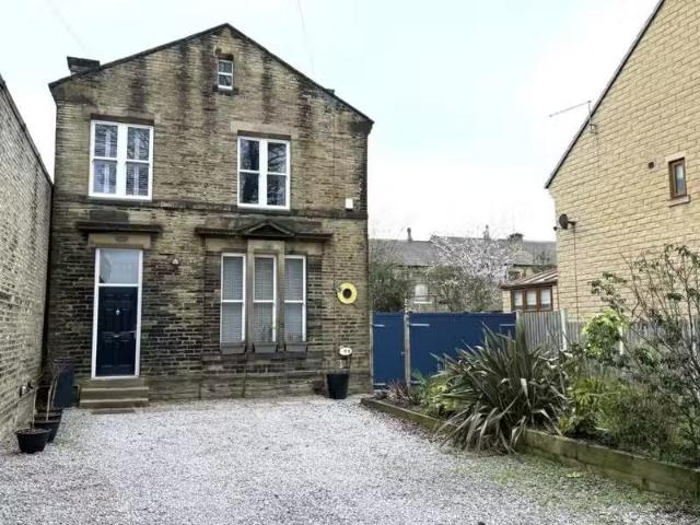 House for rent in Gomersal, West Yorkshire