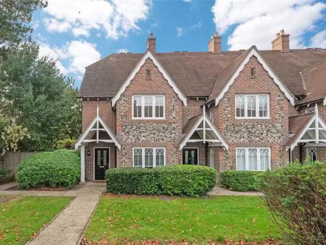 House for rent in Eden Park, Greater London