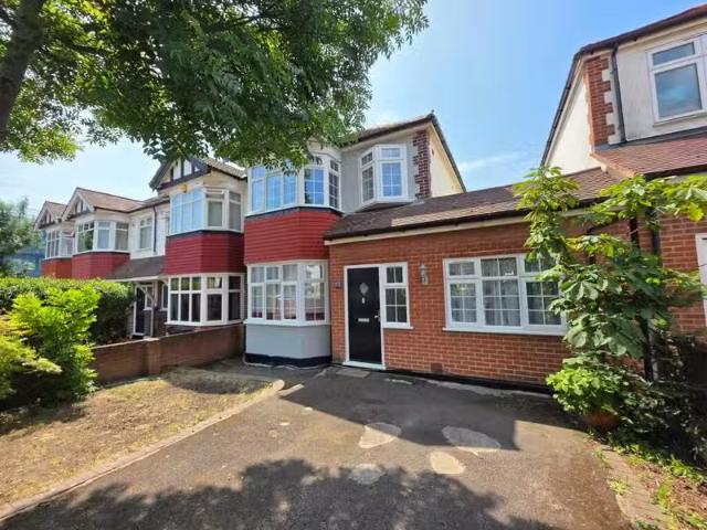 House for rent in Woodford Bridge, Greater London