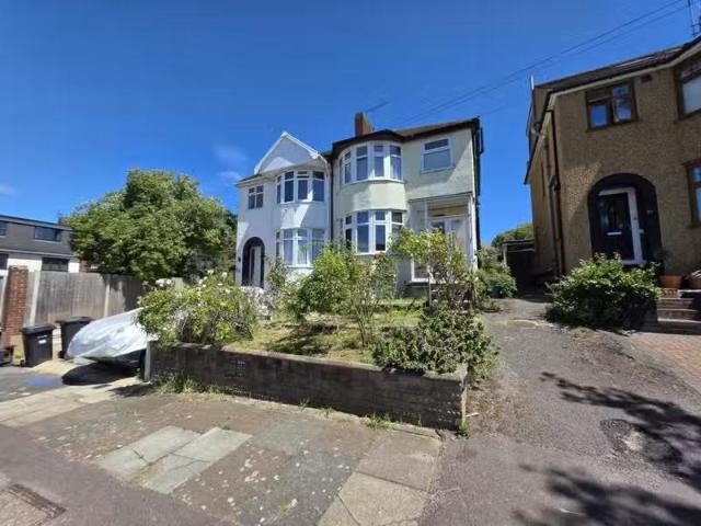 House for rent in Ilford, Greater London