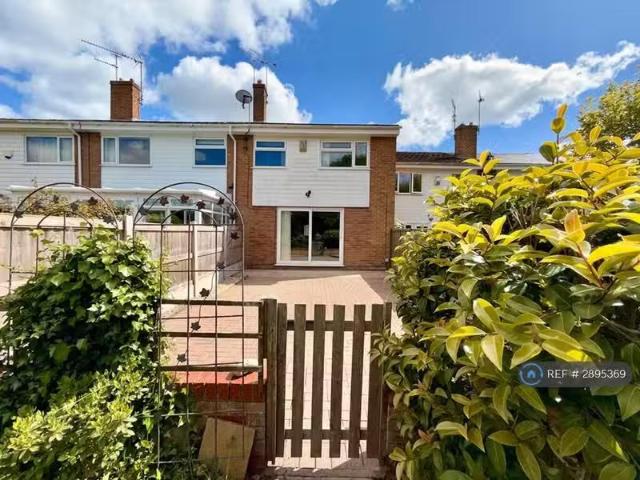 House for rent in Pulford, Cheshire