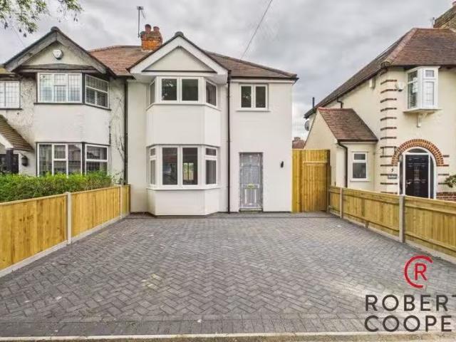 House for rent in Ruislip, Greater London