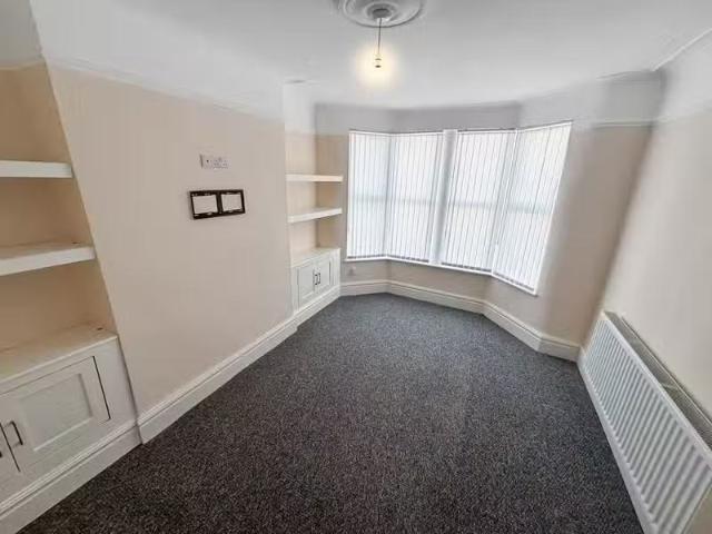 House for rent in Calderstones