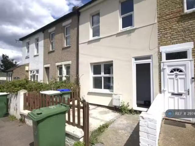House for rent in Belvedere, Greater London