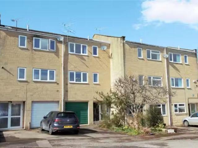 House for rent in Fossebridge, Gloucestershire