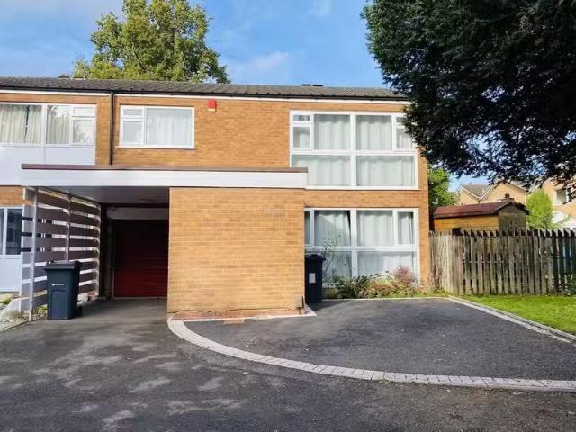 House for rent in Southfields, Greater London
