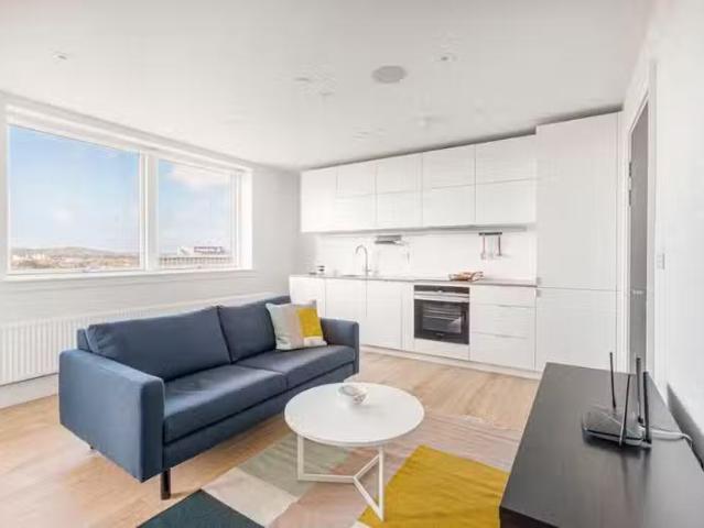 House for rent in Brentford End, Greater London