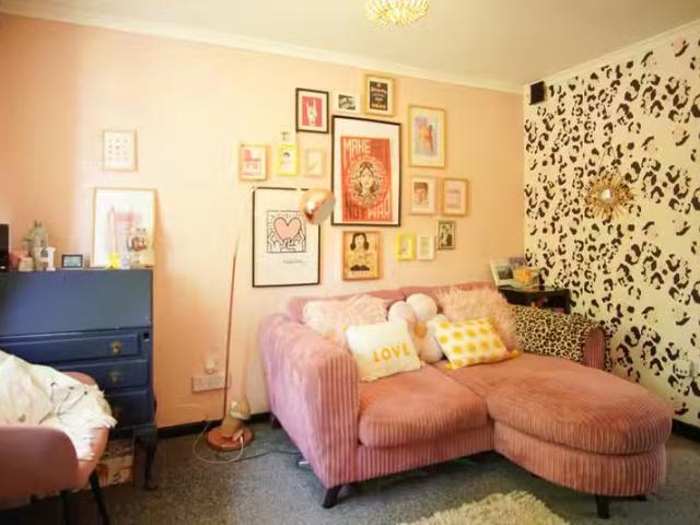House for rent in Kingswood
