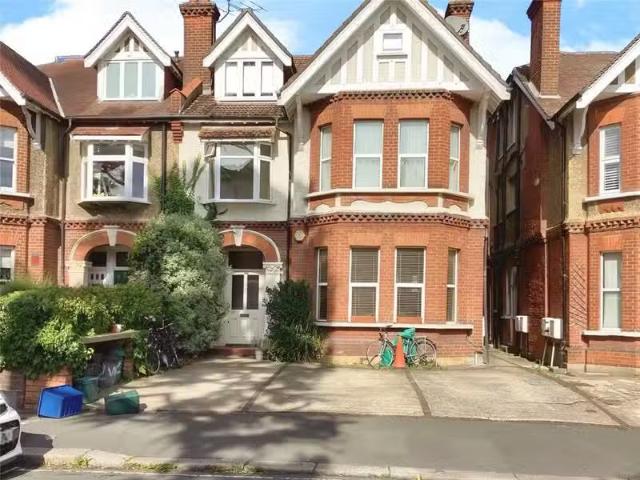 House for rent in Kingston Upon Thames, Greater London
