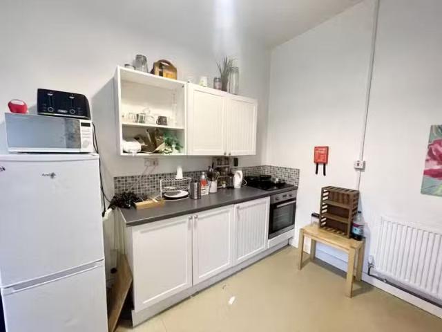 House for rent in London Borough of Ealing, Hanwell