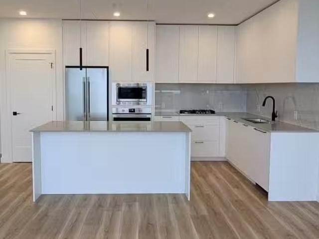 Condo for rent in Walnut Grove, British Columbia