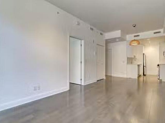 Apartment for rent in Ville-Marie, Montréal