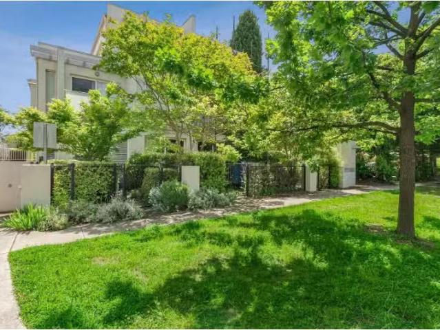 Apartment for rent in Turner, North Canberra