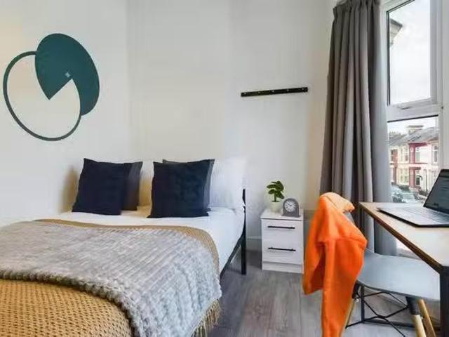 Apartment for rent in Kensington, Calderstones