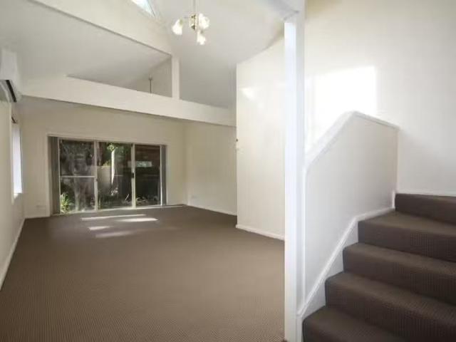 Condo for rent in Waitara, New South Wales