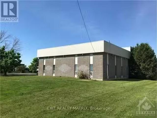 House for rent in Russell, Ontario