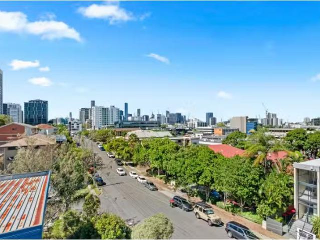 Apartment for rent in Toombul, Queensland