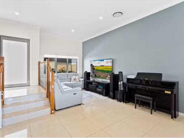 Condo for rent in Wollongong West, New South Wales