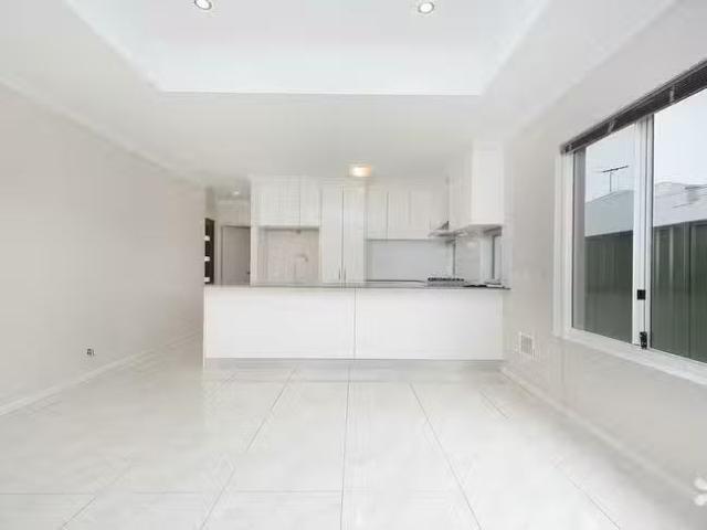 House for rent in Hamilton Hill, Western Australia