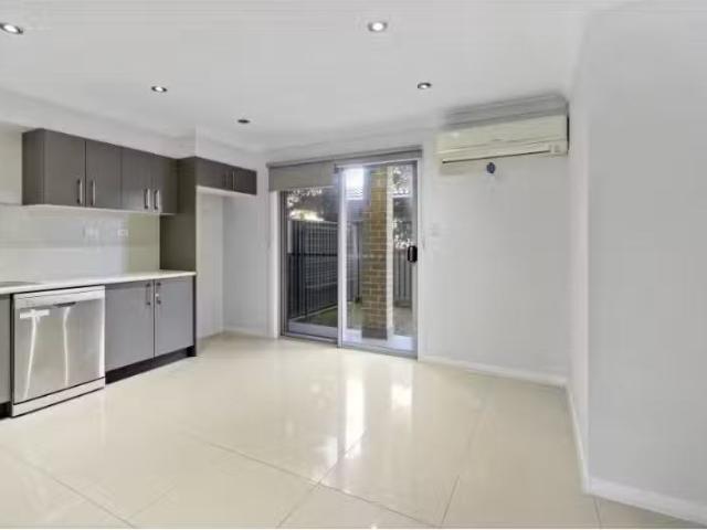 Condo for rent in Sydney, New South Wales