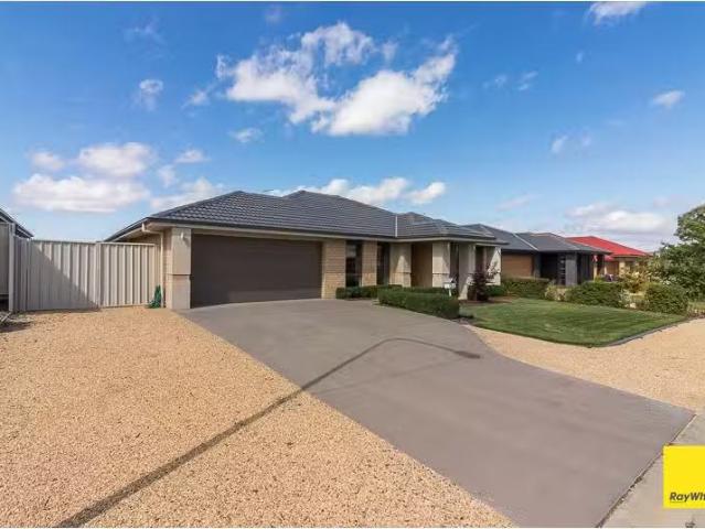 House for rent in Bungendore, New South Wales
