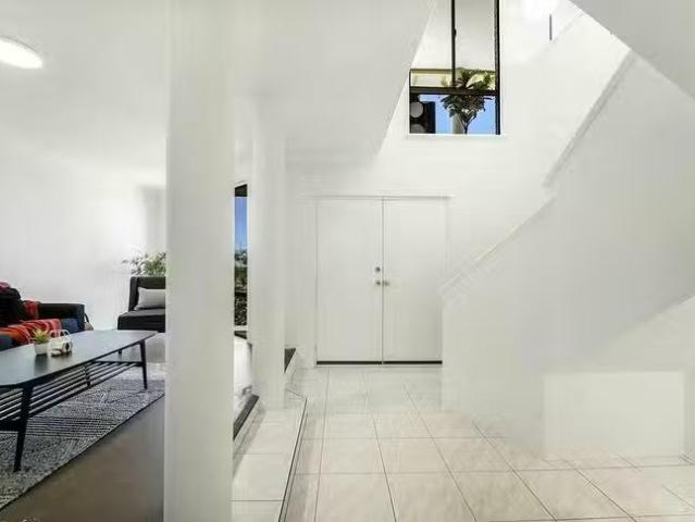 House for rent in Kallaroo, Western Australia
