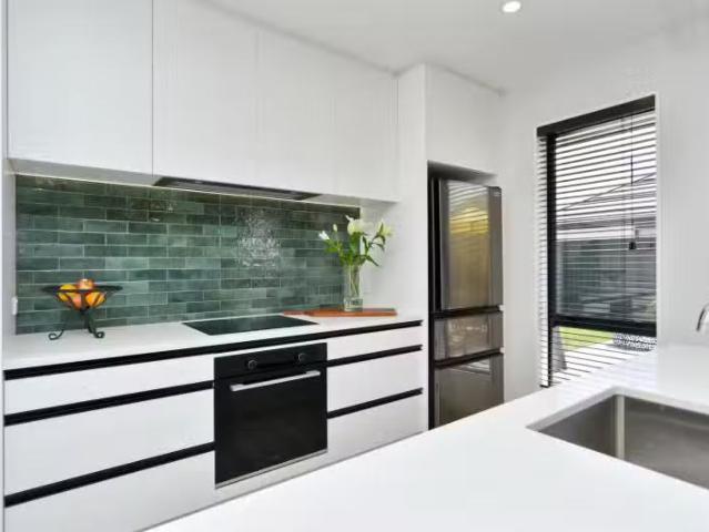 House for rent in Chaslands, Canterbury