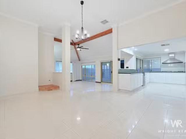 House for rent in Kingsley, Western Australia