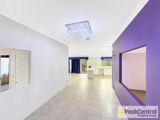 House for rent in Canning Vale, Western Australia