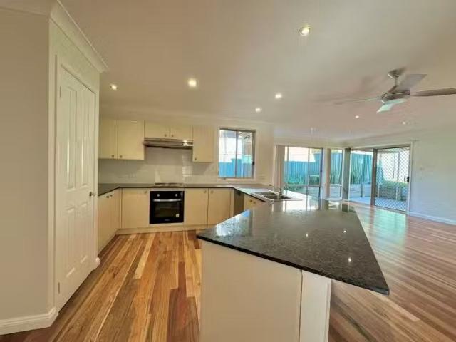 House for rent in Budgewoi, New South Wales