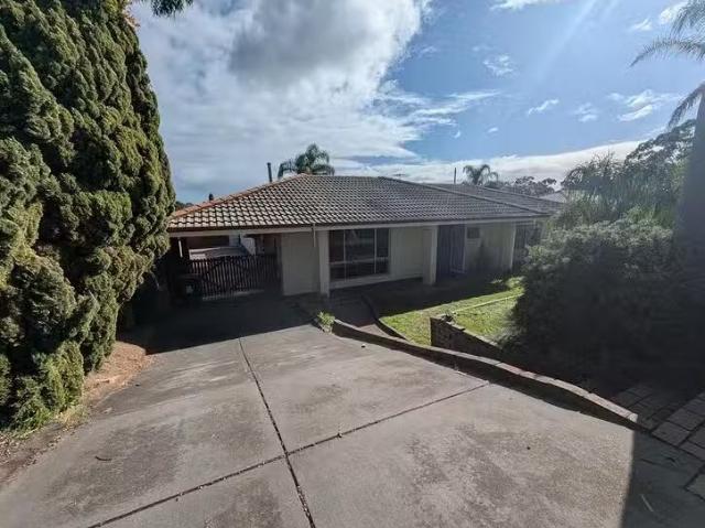 House for rent in Warwick, Western Australia