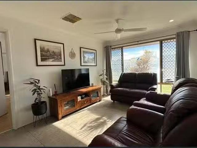 House for rent in Seville Grove, Western Australia