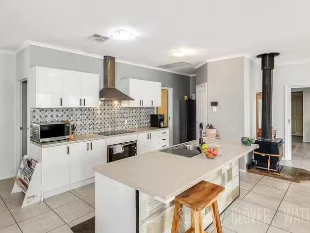 House for rent in Mount Barker, South Australia