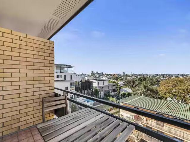 Apartment for rent in Toombul, Queensland