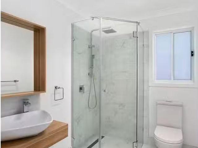 House for rent in Wollongong West, New South Wales