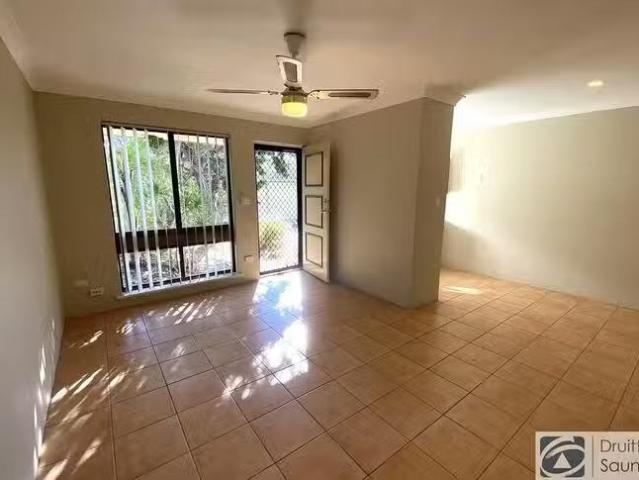 House for rent in Cambridge, Western Australia