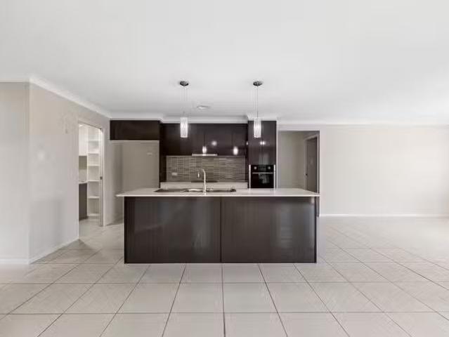 House for rent in Westbrook, Queensland