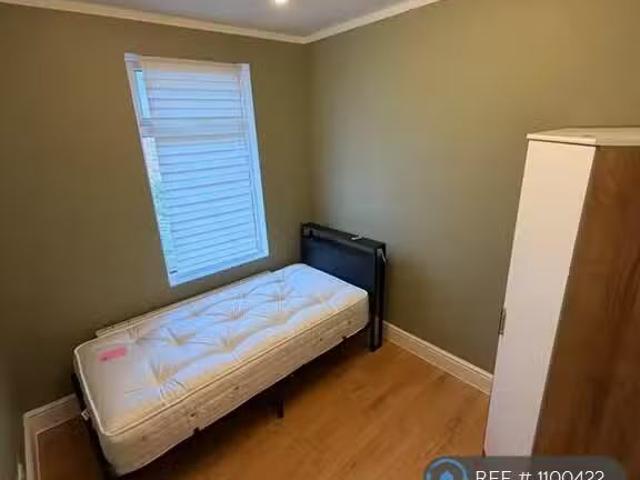House for rent in Hyde Park, South Yorkshire