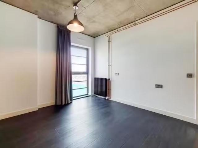 Apartment for rent in Brentford End, Greater London