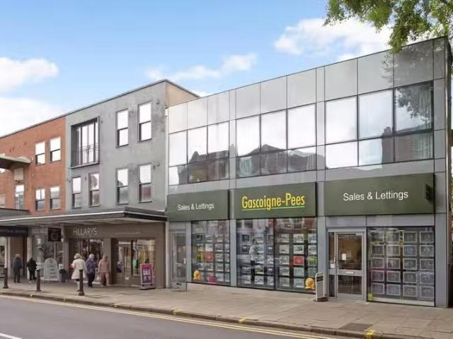 Apartment for rent in Westborough, Surrey