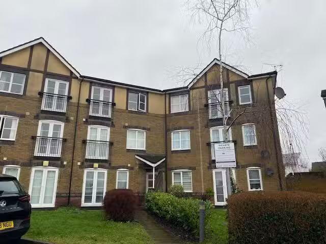 Apartment for rent in Pontprennau, Falcon Lodge