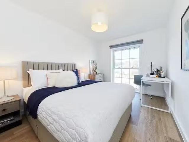 Apartment for rent in Badshot Lea, Waverley
