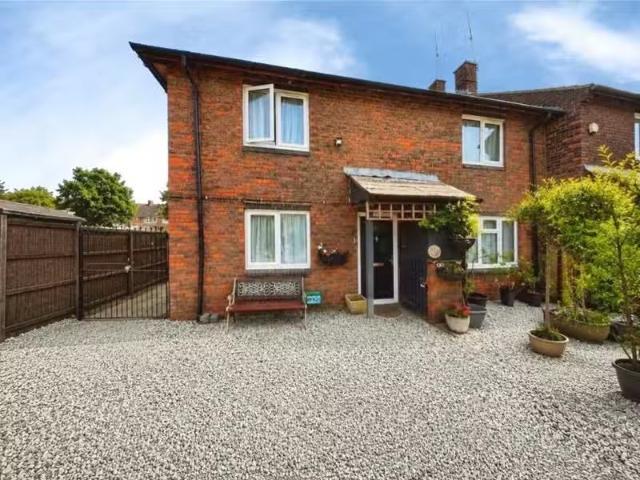 House for rent in Cove, Rushmoor