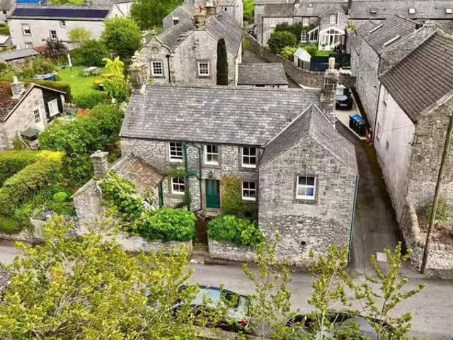 House for rent in Bradshaw, Lee Bank