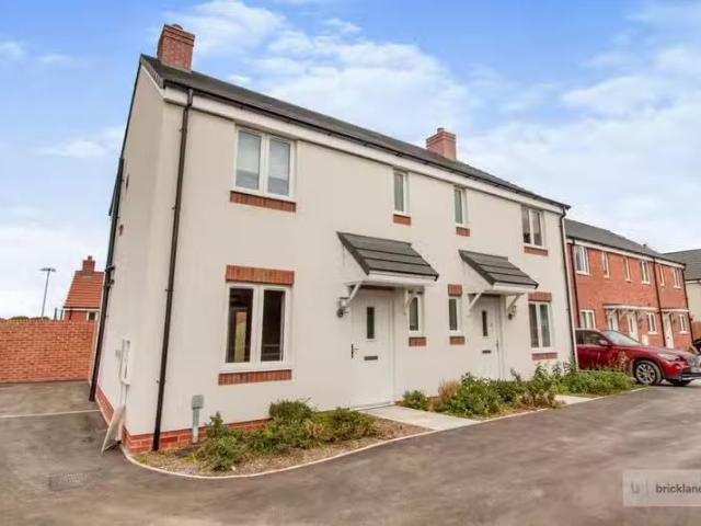 House for rent in Hart, Hampshire
