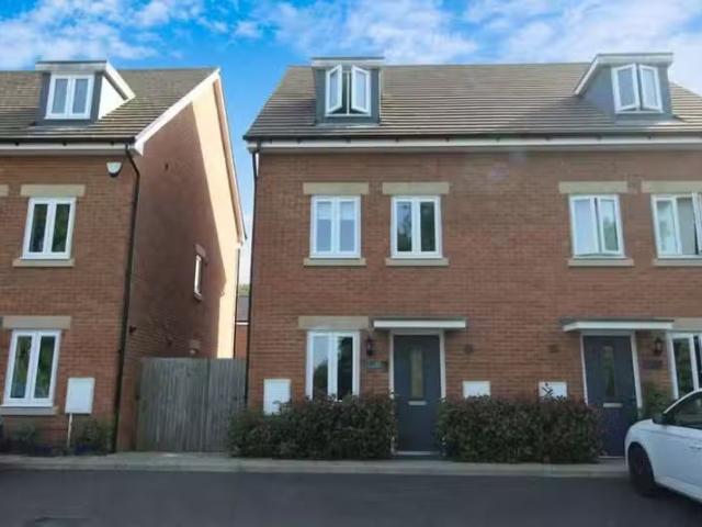 House for rent in Perryfields, West Sussex