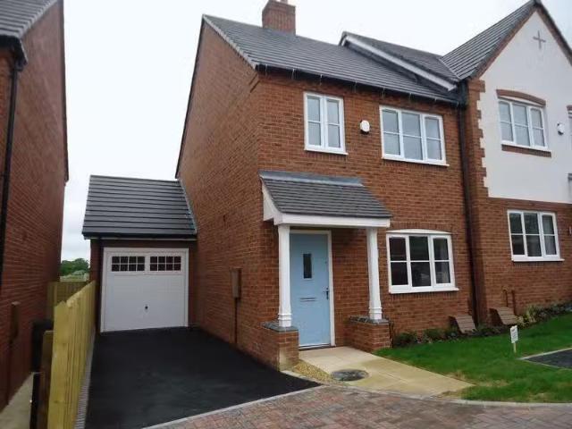 House for rent in Oakwood, East Midlands